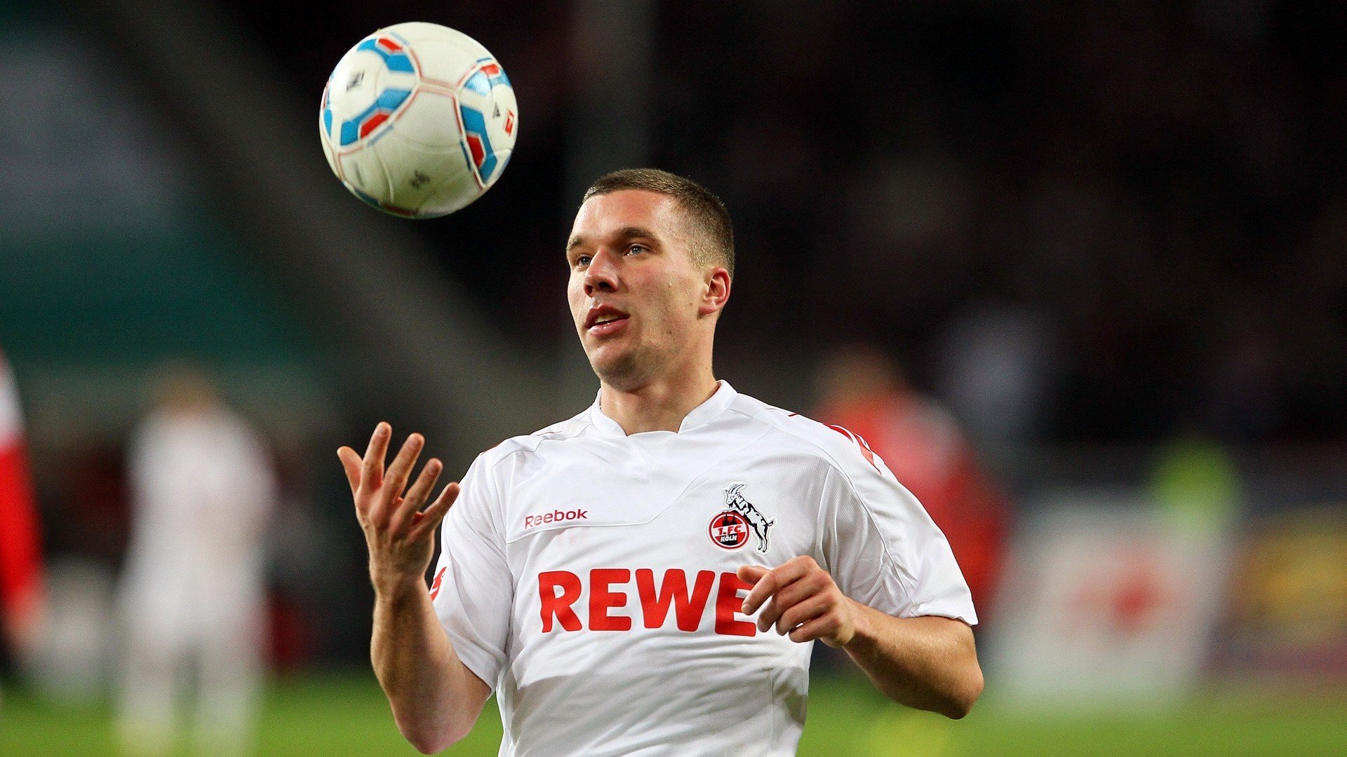 卡塞米罗惊世倒钩点燃赛场，莱比锡红牛险胜巴西引爆战术革命